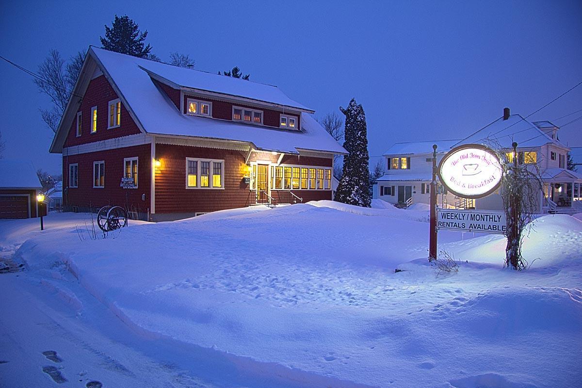 Old Iron Inn Bed And Breakfast Caribou 外观 照片